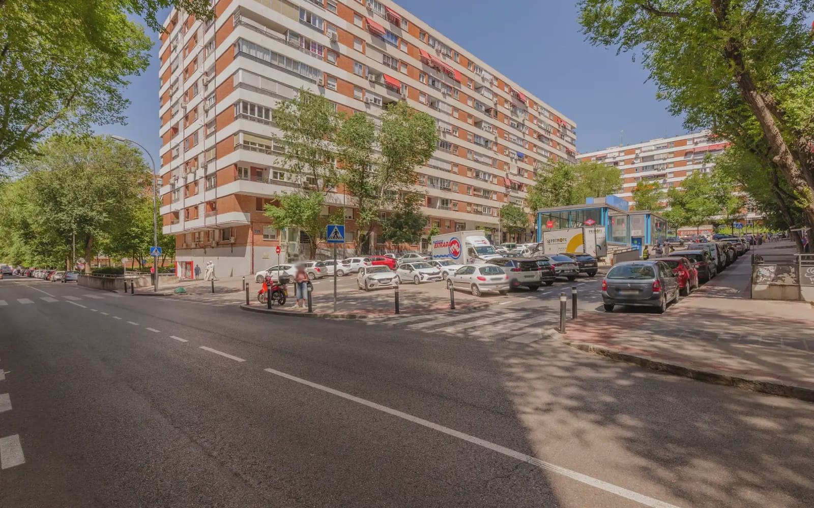 4 bedroom Flat for sale in Madrid city with pool - € 695,000 (Ref: 9921412)
