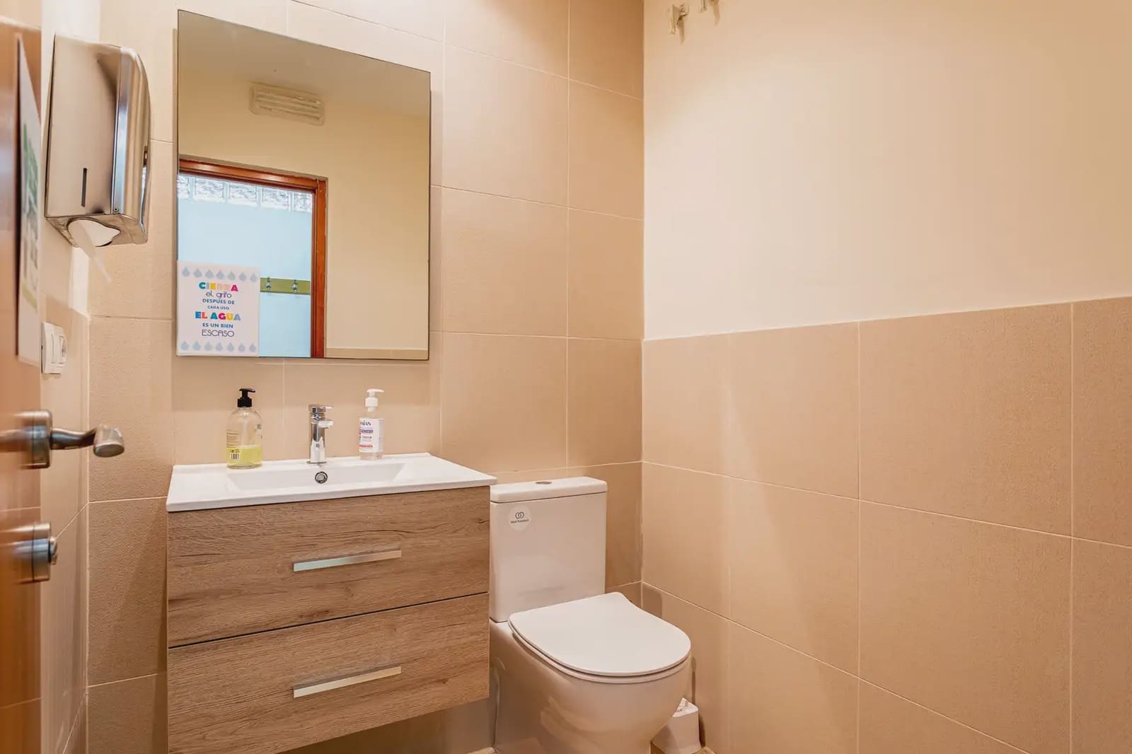 Local Comercial en València ciudad en venta - 750.000 € (Ref: 9921413)