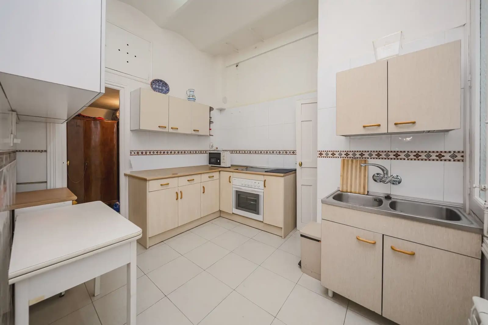 5 slaapkamer Flat te koop in Madrid stad - € 1.319.500 (Ref: 9924951)