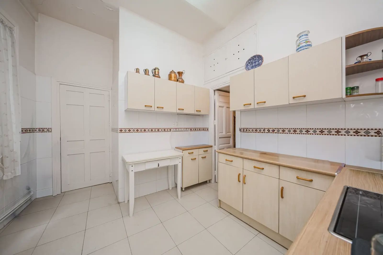 5 slaapkamer Flat te koop in Madrid stad - € 1.319.500 (Ref: 9924951)