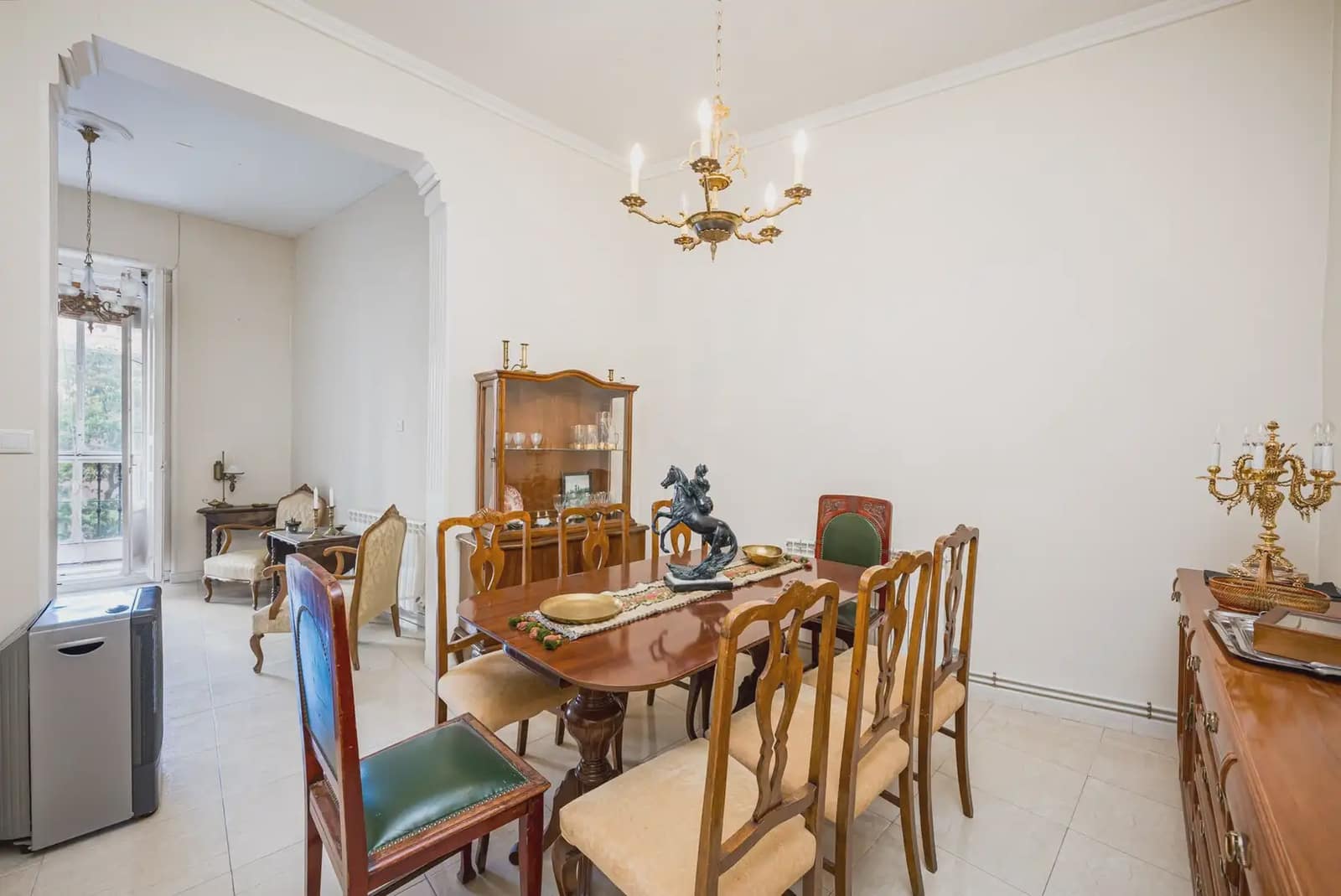 5 slaapkamer Flat te koop in Madrid stad - € 1.319.500 (Ref: 9924951)