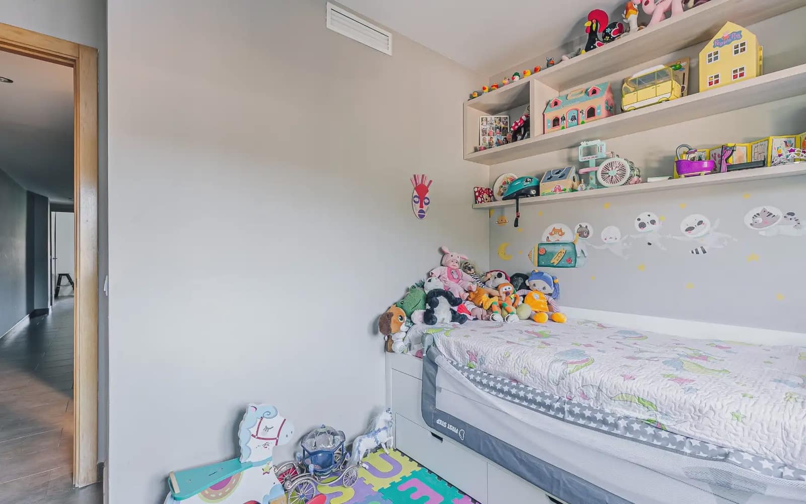 3 bedroom Flat for sale in Cervello with garage - € 350,000 (Ref: 9928167)