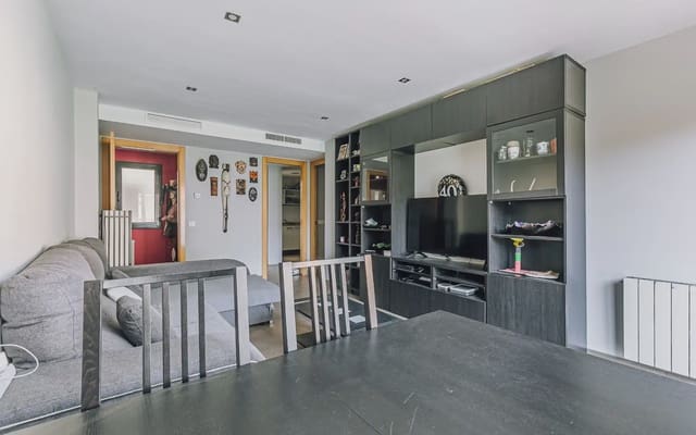 3 soveværelse Lejlighed til salg i Cervelló med garage - € 350.000 (Ref: 9928167)