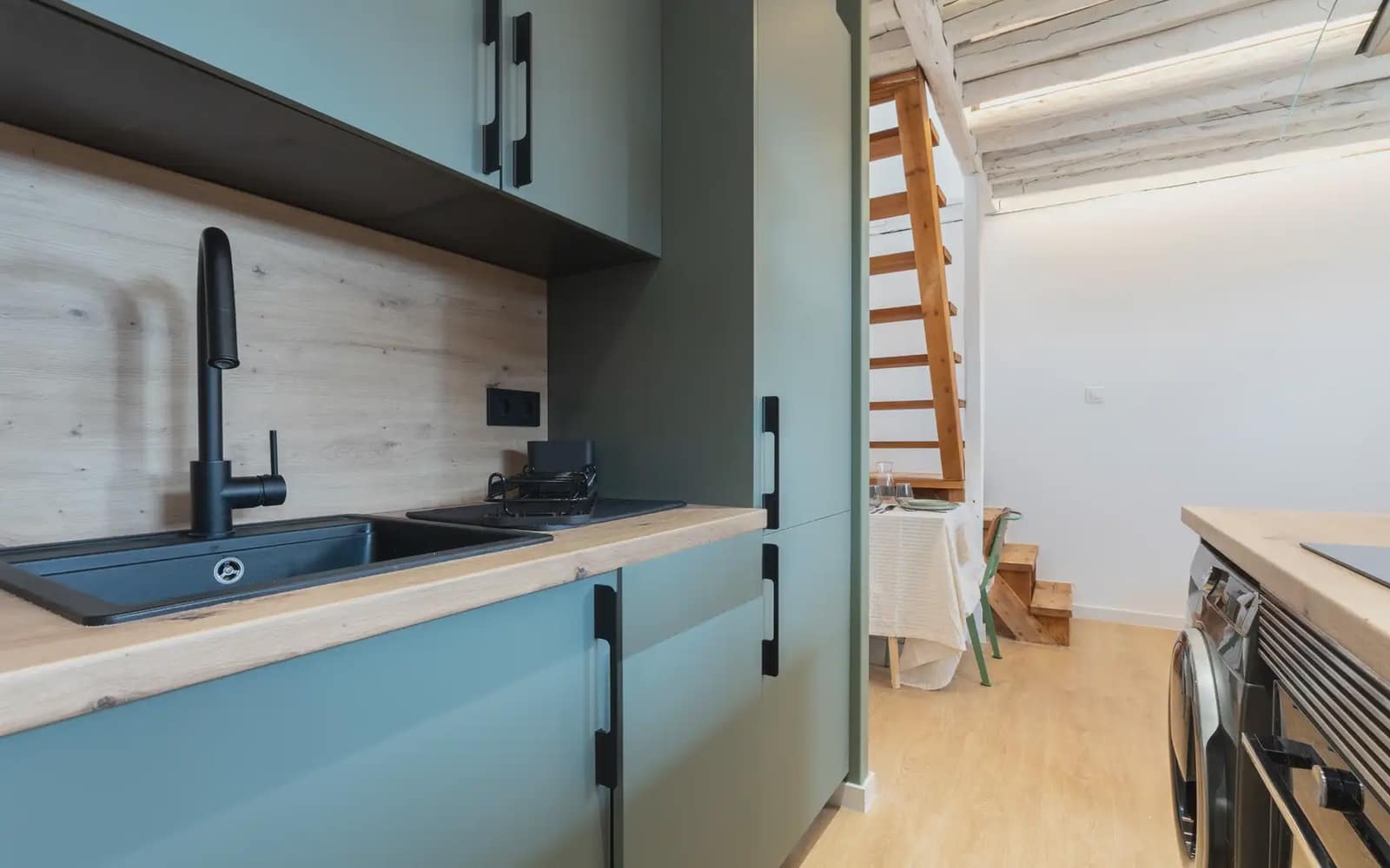 2 bedroom Apartment for rent in Madrid city - € 1,400 (Ref: 9928365)