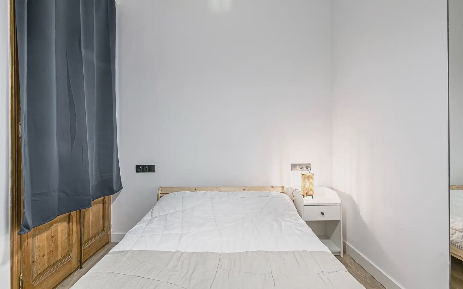 3 slaapkamer Flat te huur in Barcelona stad - € 2.350 (Ref: 9932299)