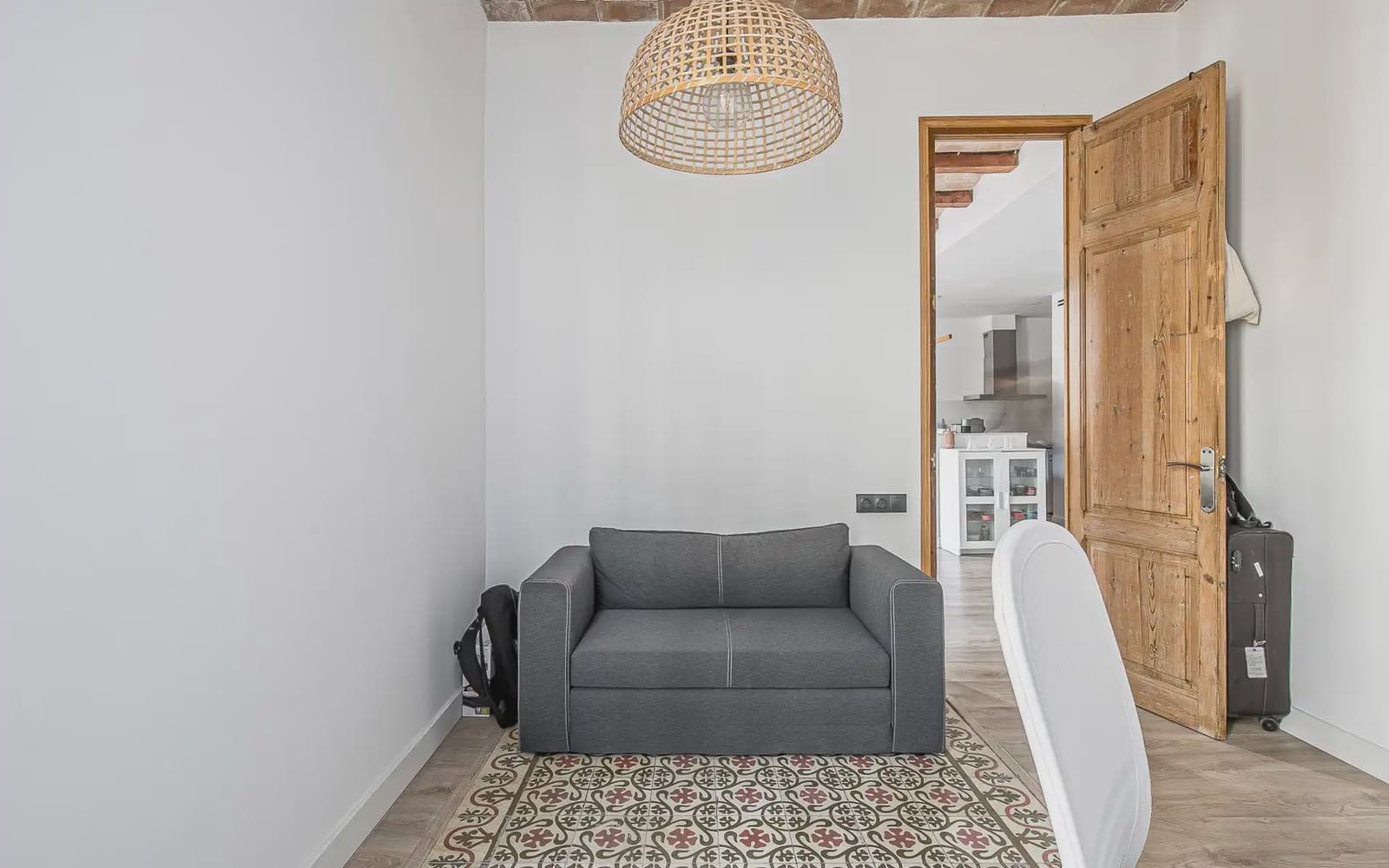 3 slaapkamer Flat te huur in Barcelona stad - € 2.350 (Ref: 9932299)