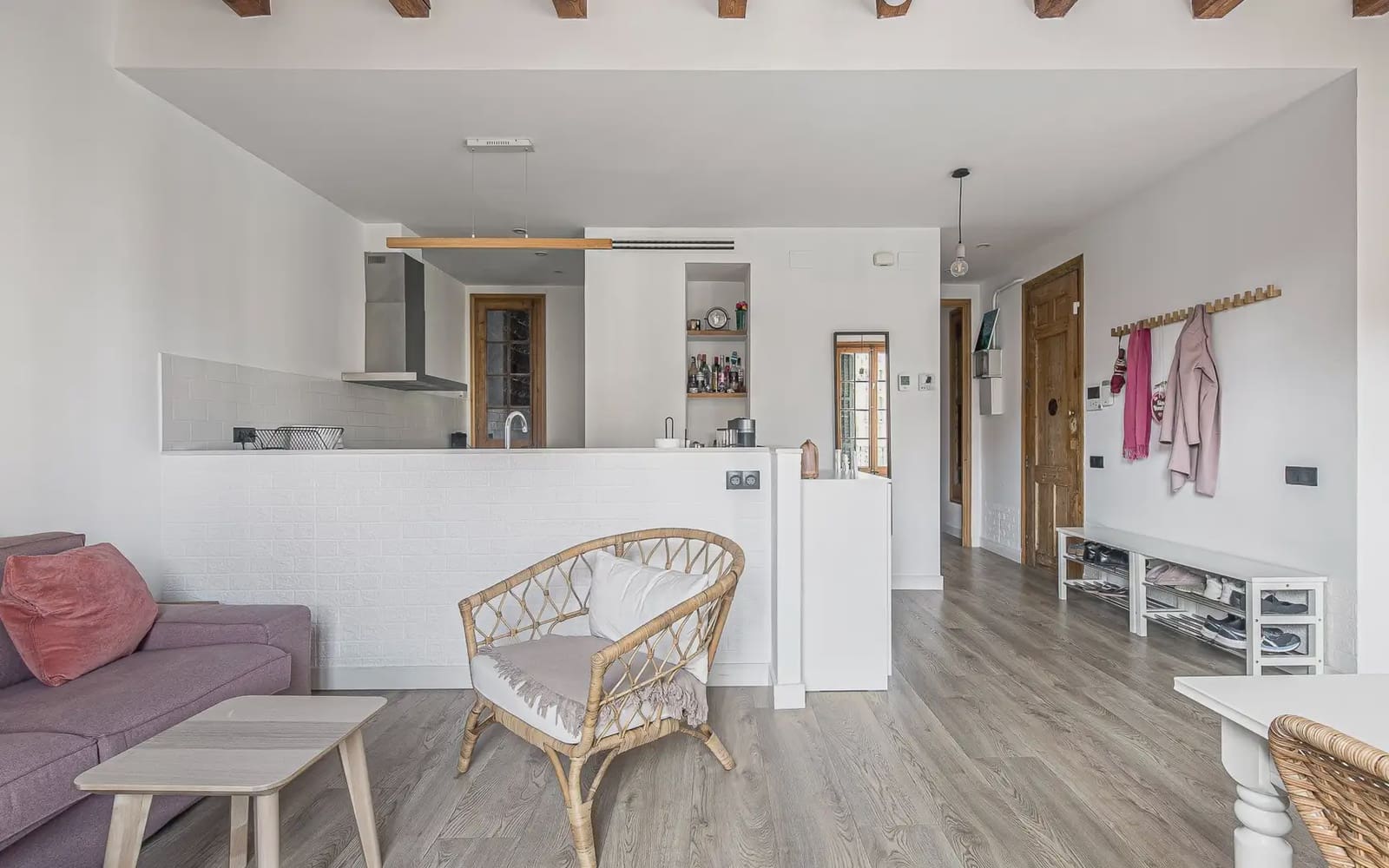 3 slaapkamer Flat te huur in Barcelona stad - € 2.350 (Ref: 9932299)