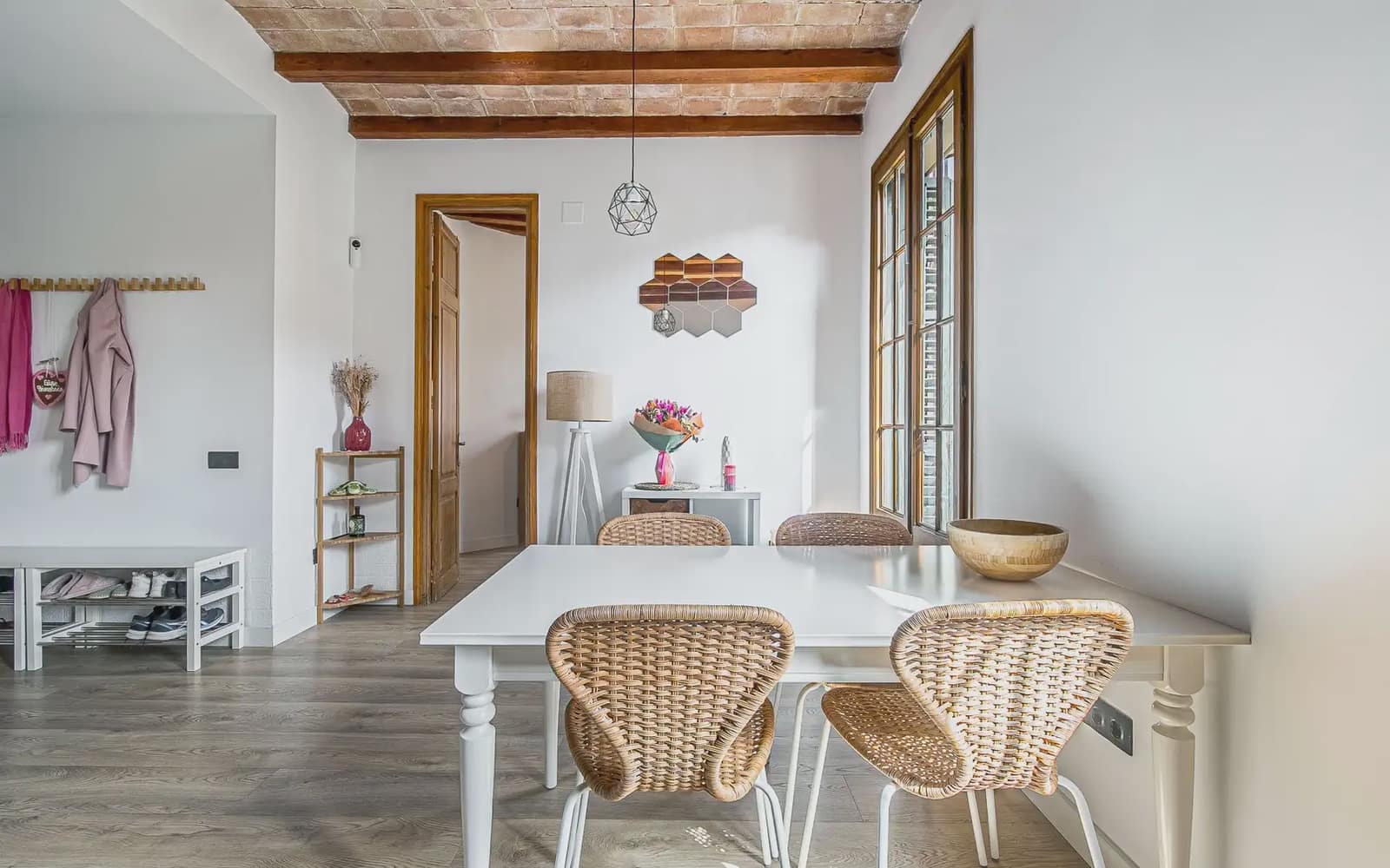 3 slaapkamer Flat te huur in Barcelona stad - € 2.350 (Ref: 9932299)