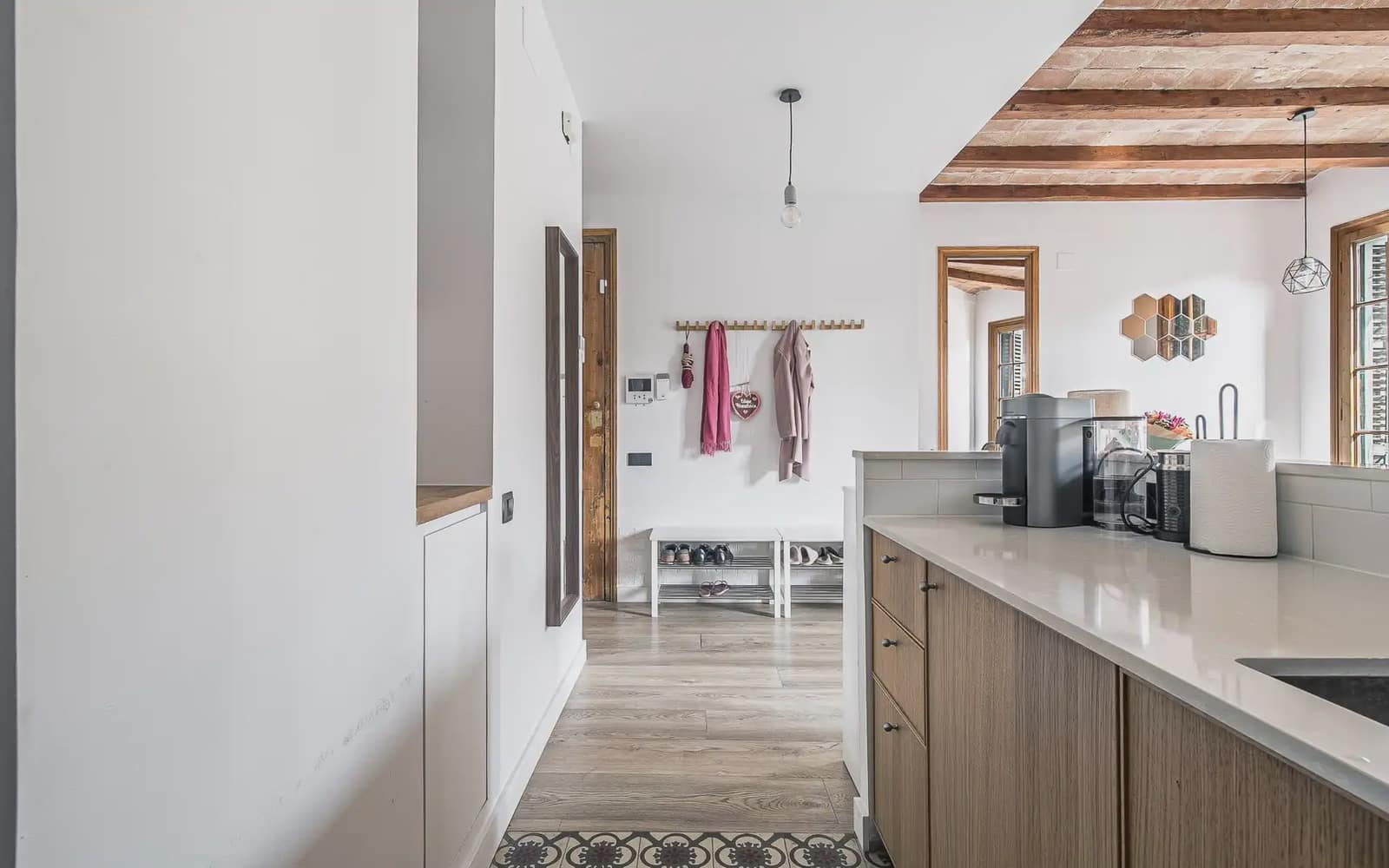 3 slaapkamer Flat te huur in Barcelona stad - € 2.350 (Ref: 9932299)