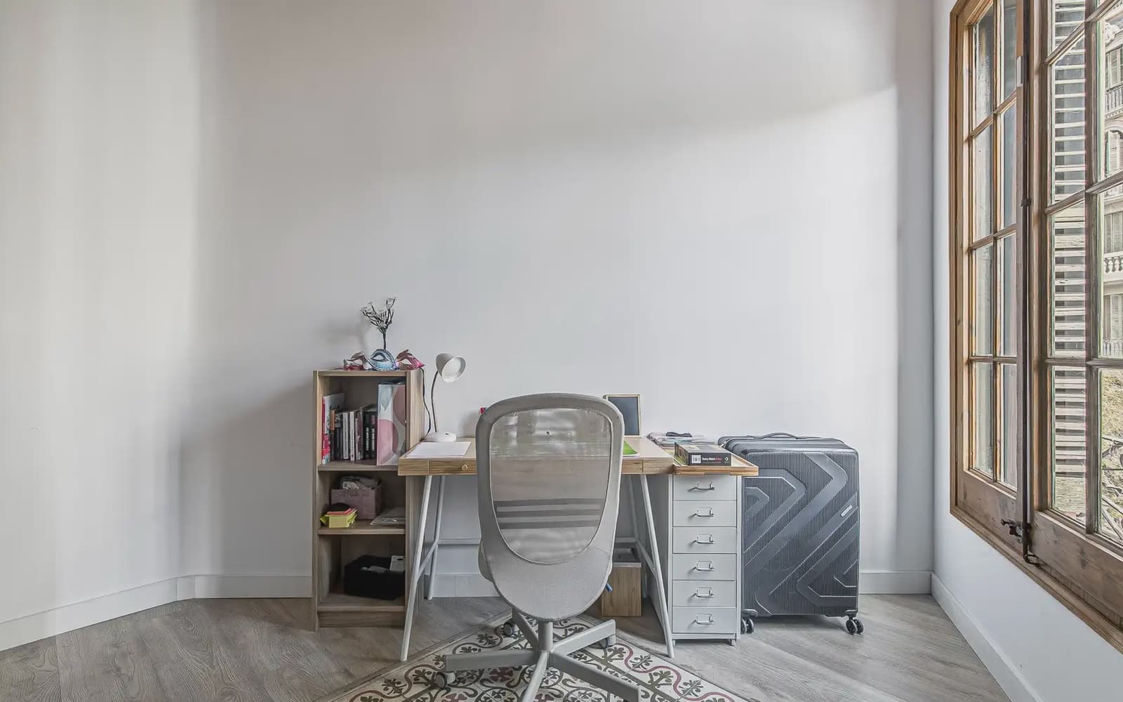 3 slaapkamer Flat te huur in Barcelona stad - € 2.350 (Ref: 9932299)