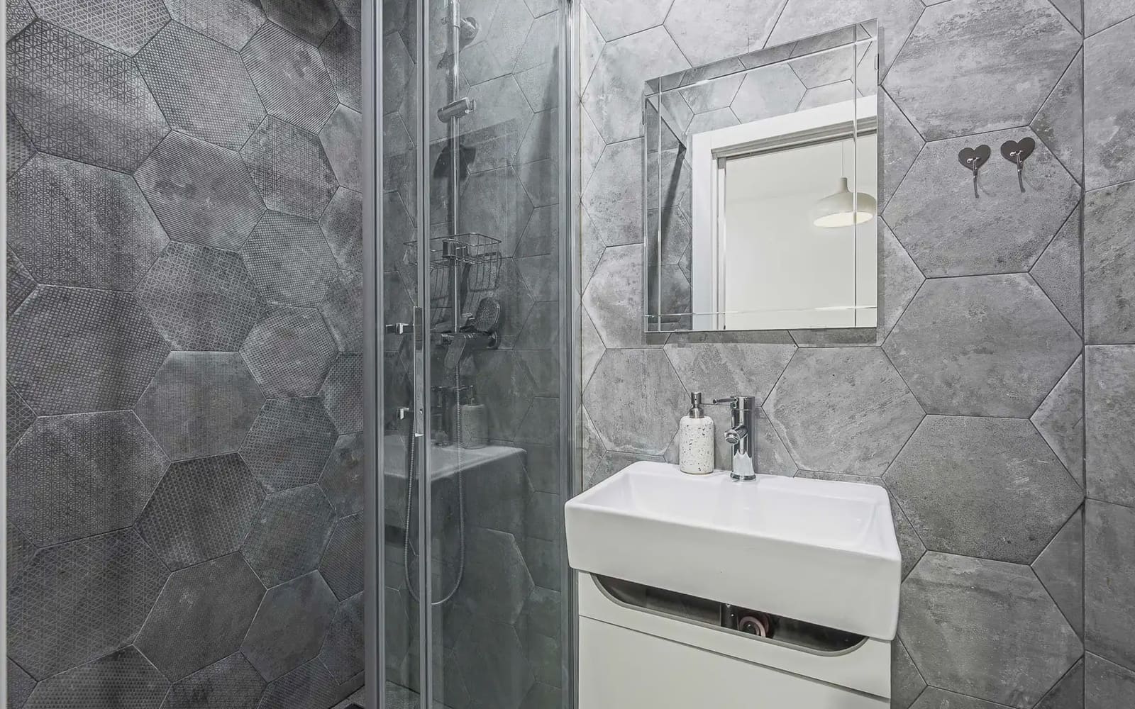 3 slaapkamer Flat te huur in Barcelona stad - € 2.350 (Ref: 9932299)