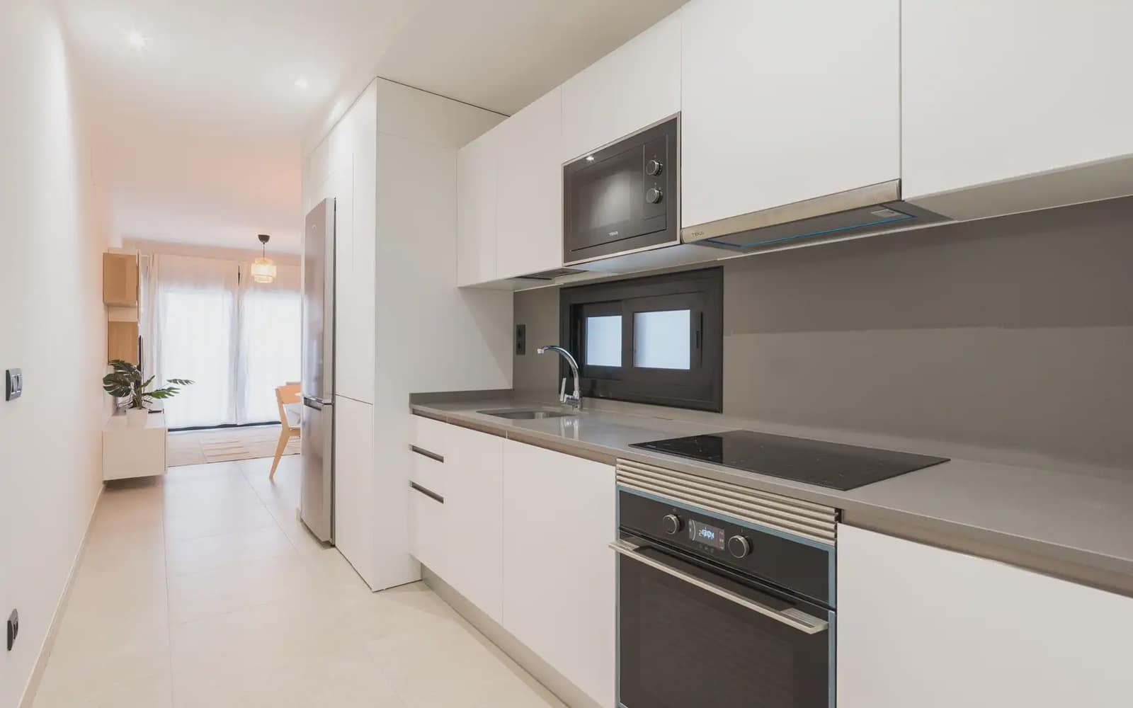 Appartement de 1 chambre à louer à Las Palmas de Gran Canaria - 900 € (Ref: 9932300)