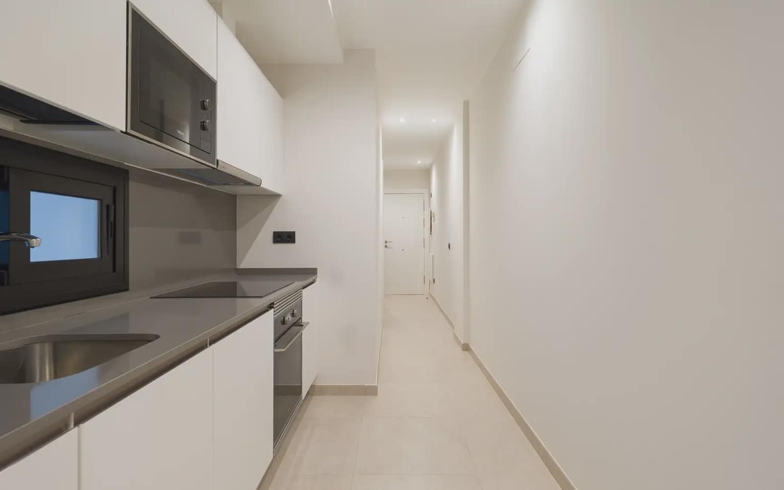 Appartement de 1 chambre à louer à Las Palmas de Gran Canaria - 900 € (Ref: 9932300)