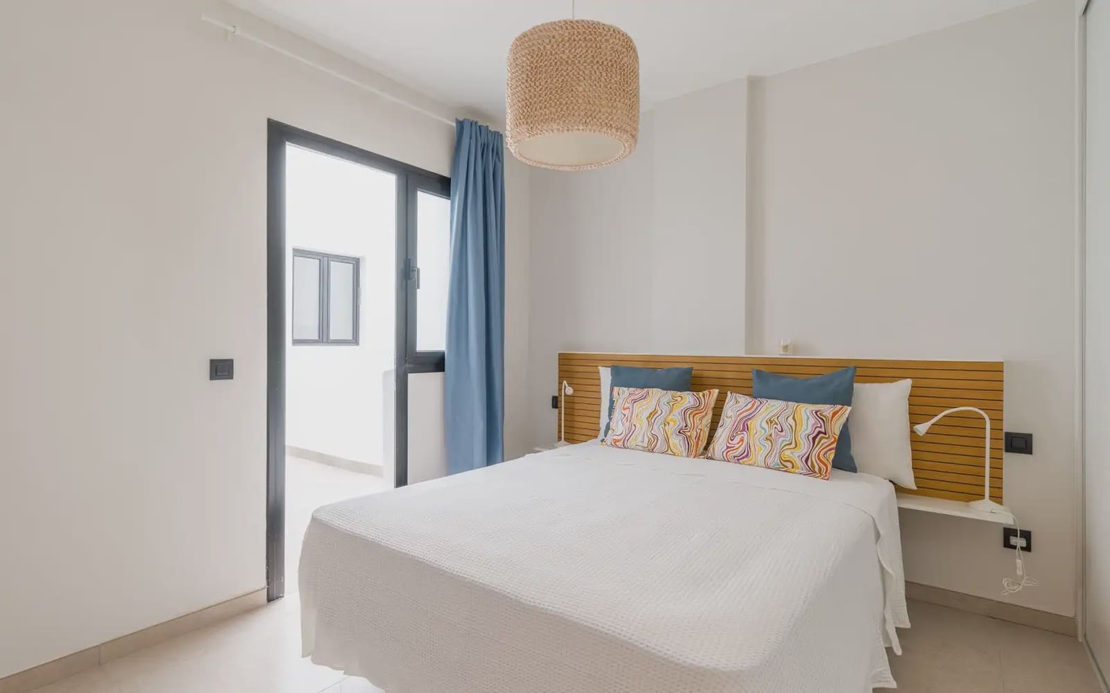 Appartement de 1 chambre à louer à Las Palmas de Gran Canaria - 900 € (Ref: 9932300)