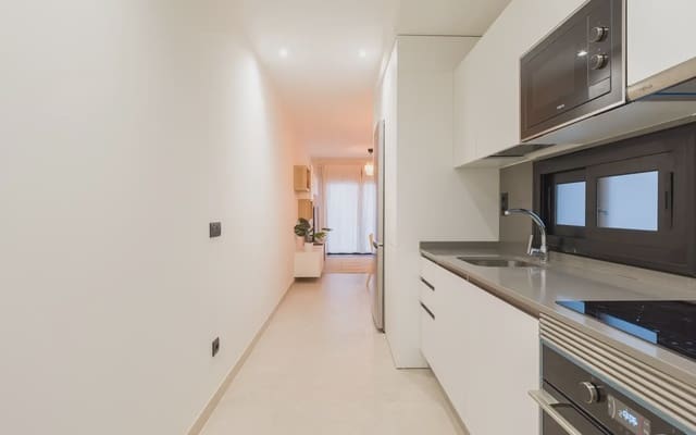 Appartement de 1 chambre à louer à Santa Catalina - Canteras, Las Palmas de Gran Canaria - 900 € (Ref: 9932300)