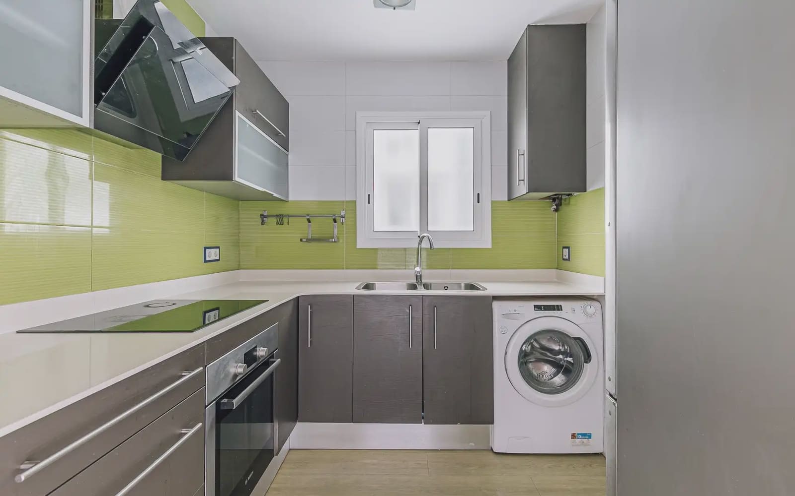 2 slaapkamer Flat te koop in Barcelona stad - € 325.000 (Ref: 9937247)