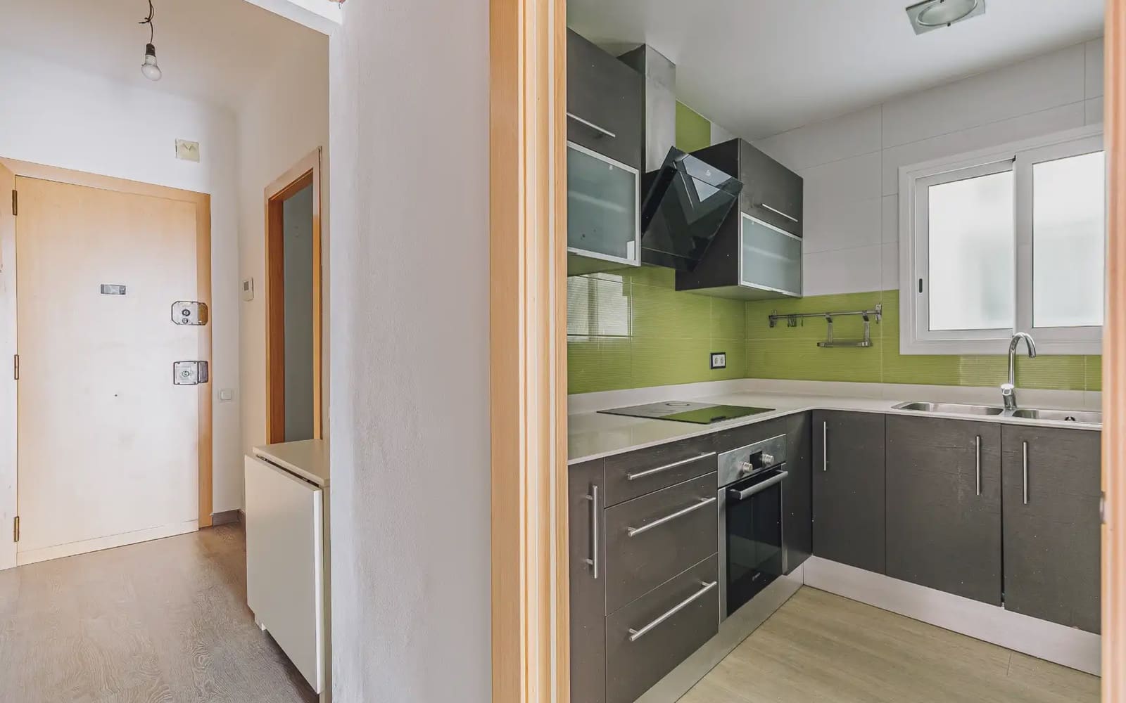 2 slaapkamer Flat te koop in Barcelona stad - € 325.000 (Ref: 9937247)