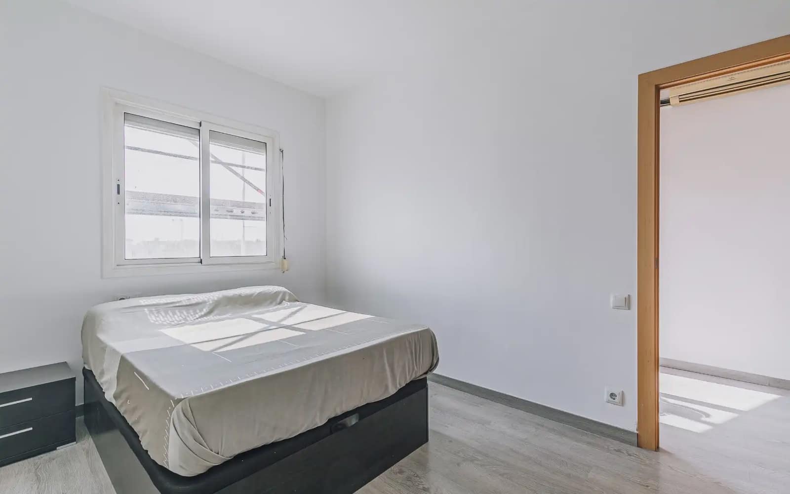 2 slaapkamer Flat te koop in Barcelona stad - € 325.000 (Ref: 9937247)