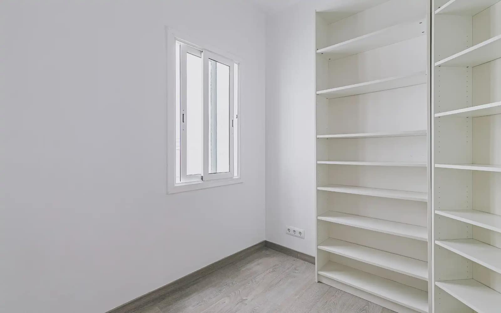 2 slaapkamer Flat te koop in Barcelona stad - € 325.000 (Ref: 9937247)