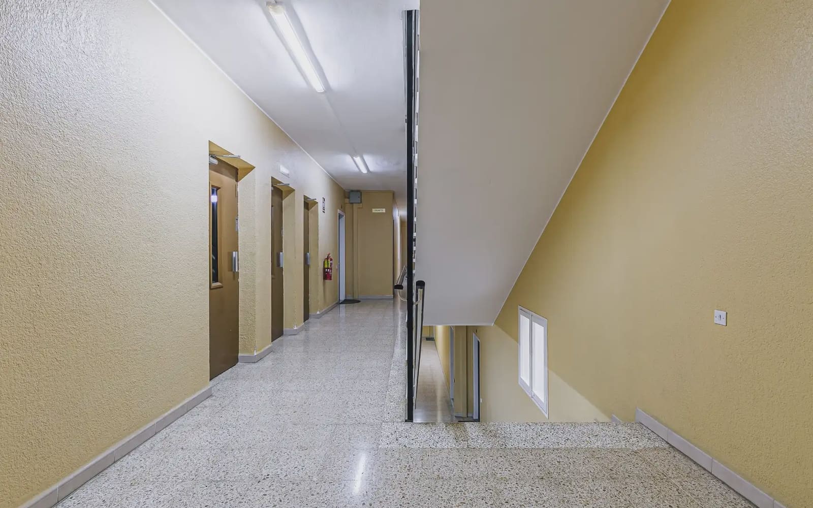 2 slaapkamer Flat te koop in Barcelona stad - € 325.000 (Ref: 9937247)