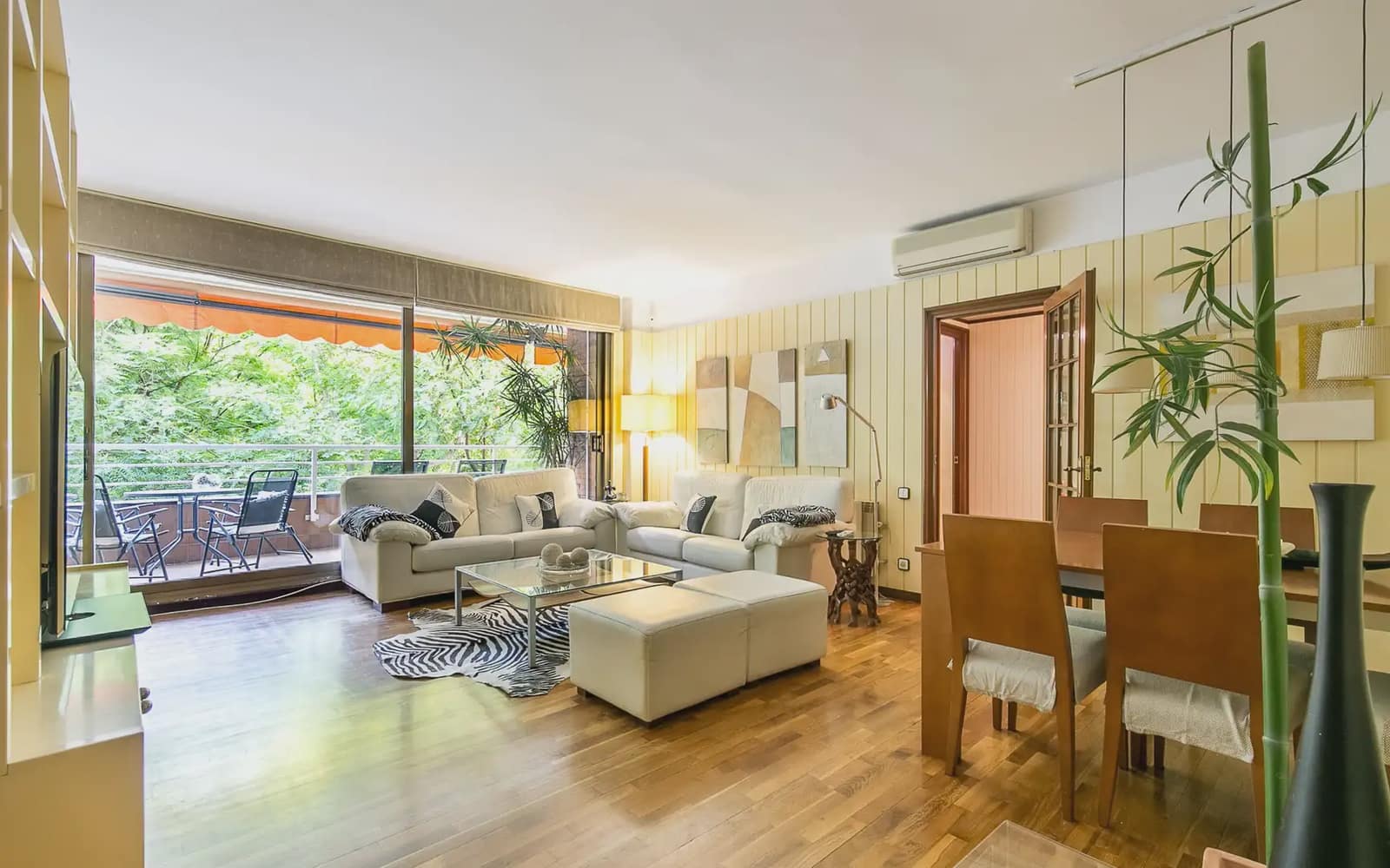 Appartement de 4 chambres à louer à Barcelone ville avec piscine garage - 3 427 € (Ref: 9938915)