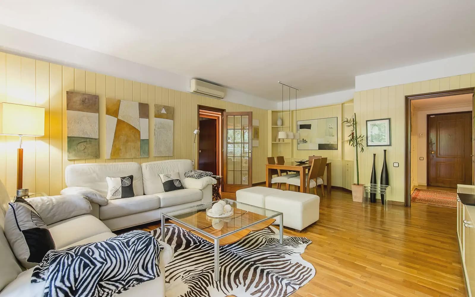 Appartement de 4 chambres à louer à Barcelone ville avec piscine garage - 3 427 € (Ref: 9938915)