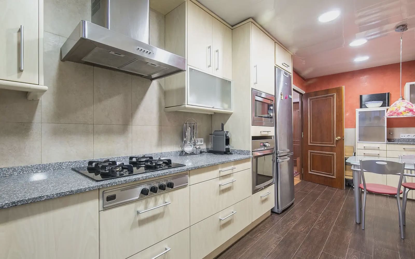Appartement de 4 chambres à louer à Barcelone ville avec piscine garage - 3 427 € (Ref: 9938915)