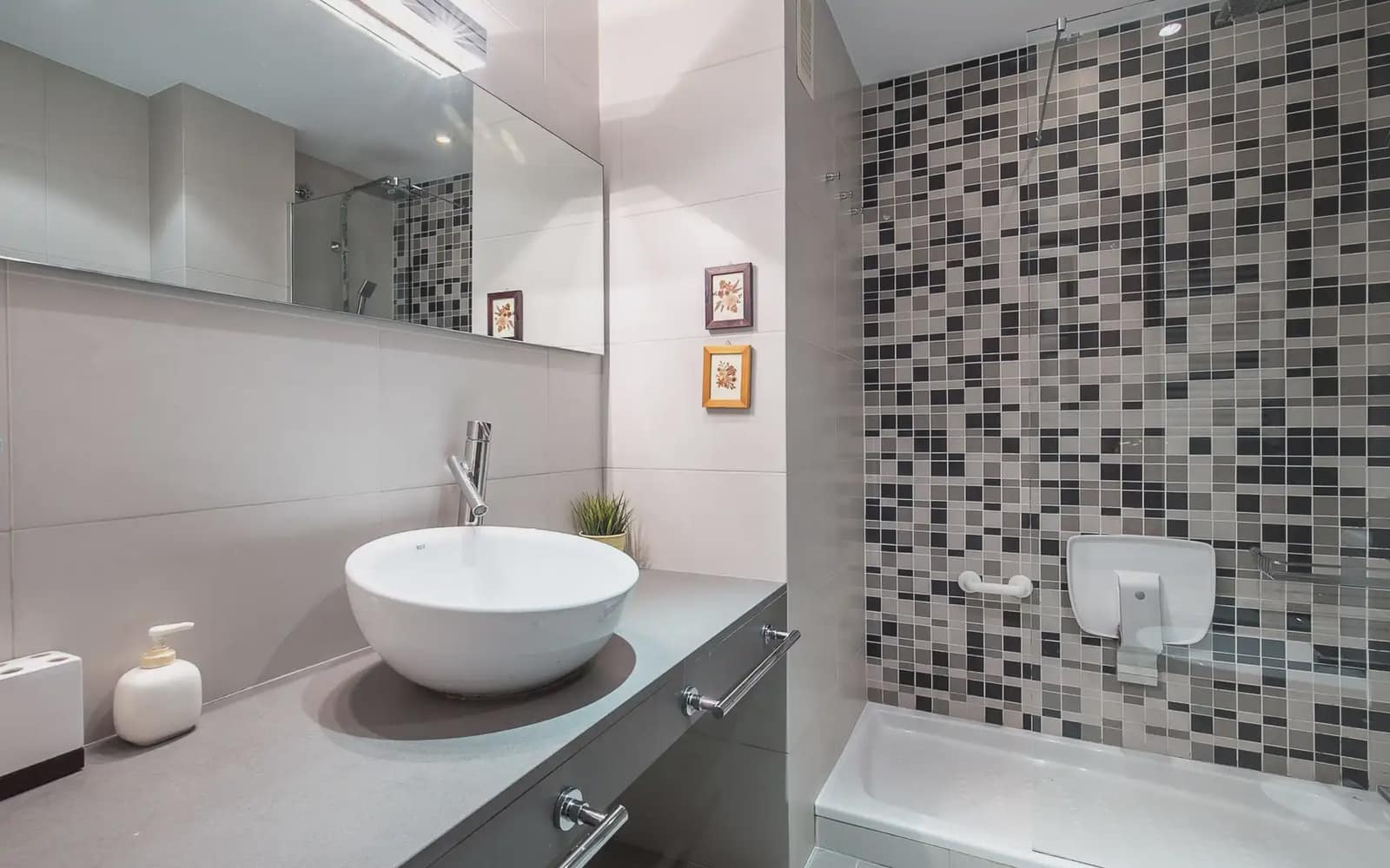 Appartement de 4 chambres à louer à Barcelone ville avec piscine garage - 3 427 € (Ref: 9938915)