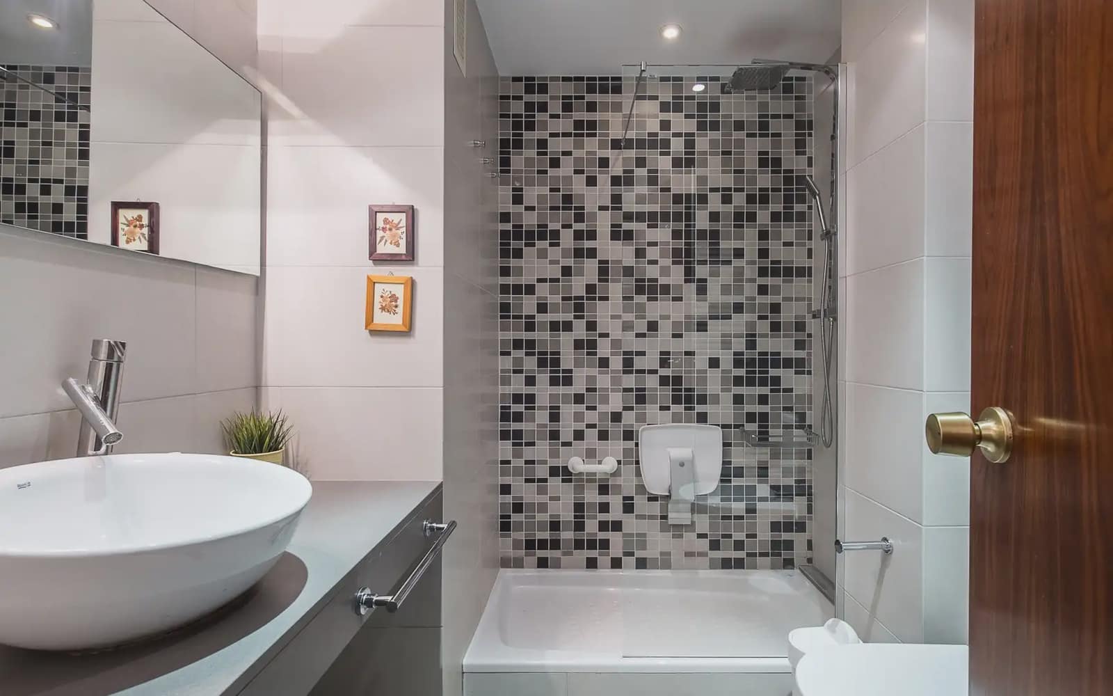 Appartement de 4 chambres à louer à Barcelone ville avec piscine garage - 3 427 € (Ref: 9938915)