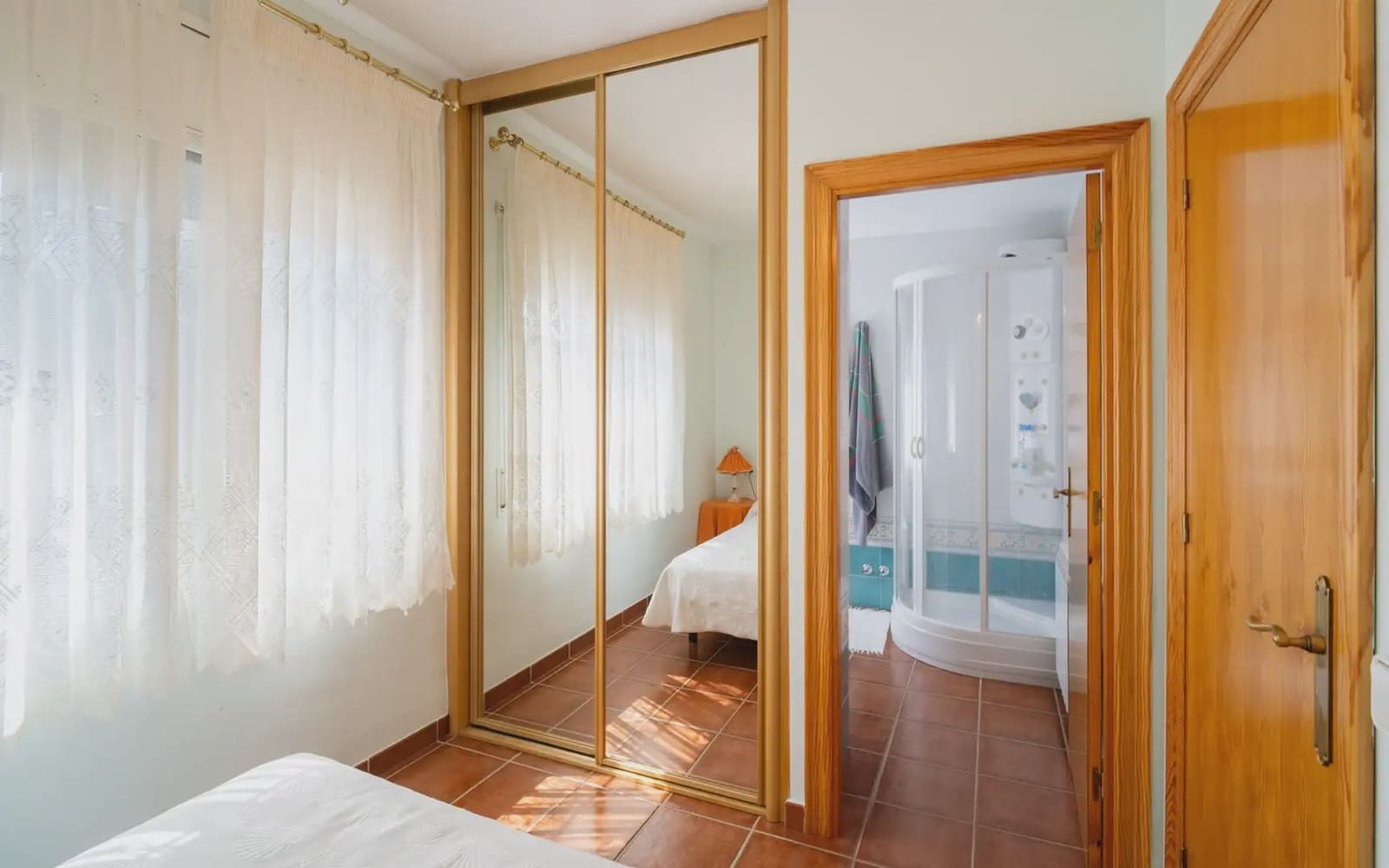 6 soveværelse Villa til salg i Calafell med swimmingpool garage - € 460.000 (Ref: 9939127)
