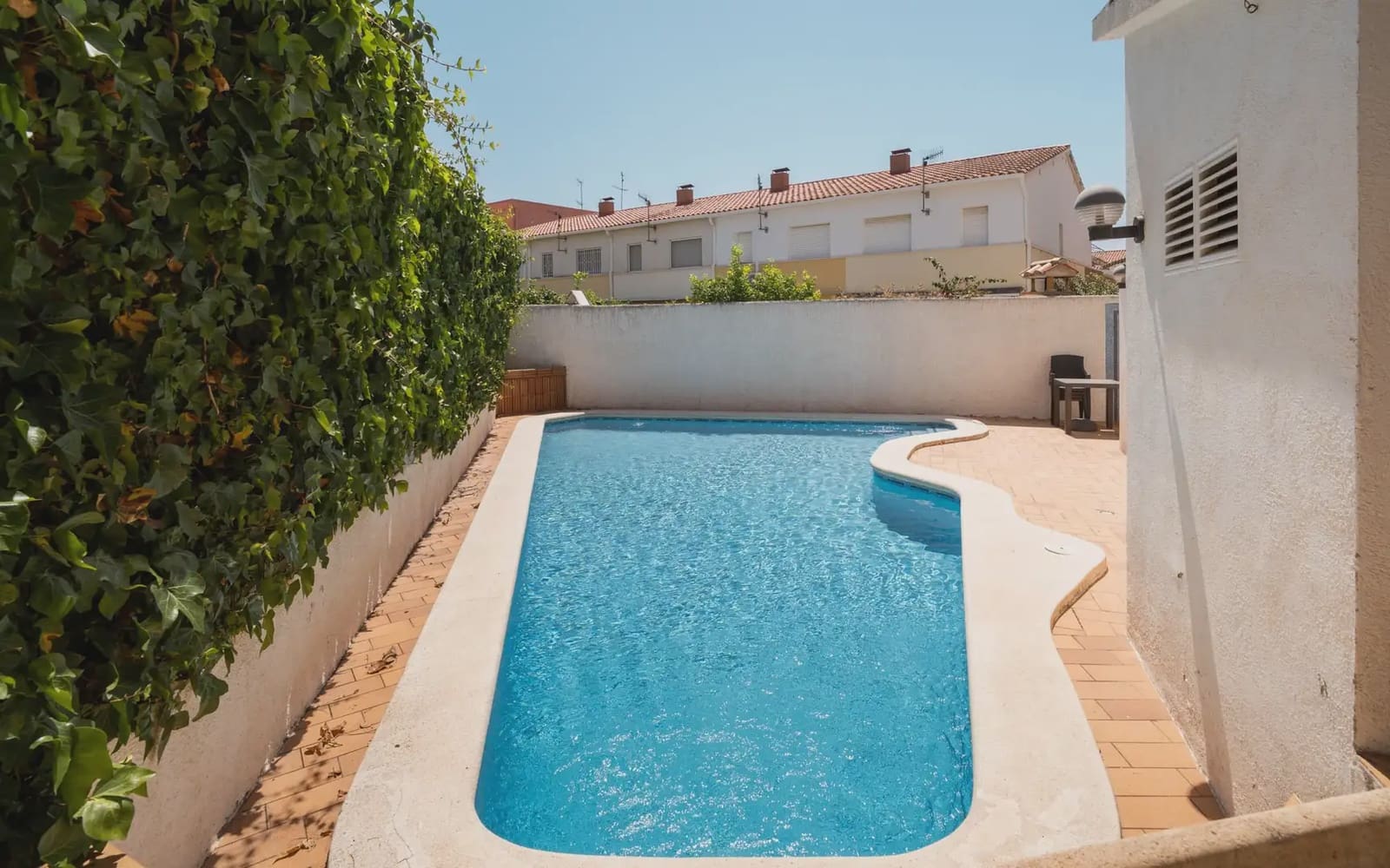 6 soveværelse Villa til salg i Calafell med swimmingpool garage - € 460.000 (Ref: 9939127)