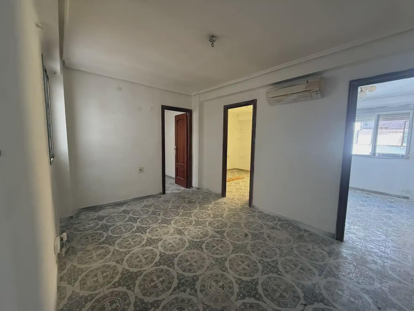 3 soveværelse Lejlighed til salg i Valencia by - € 250.000 (Ref: 9946056)
