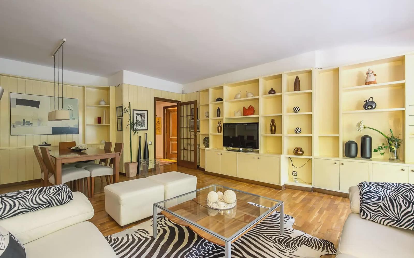 Piso de 4 habitaciones en Barcelona ciudad en alquiler con piscina garaje - 3.427 € (Ref: 9950368)