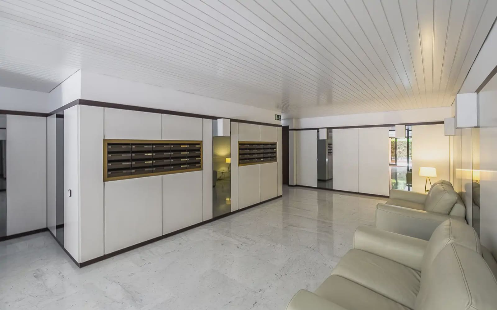 Piso de 4 habitaciones en Barcelona ciudad en alquiler con piscina garaje - 3.427 € (Ref: 9950368)