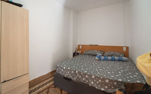 2 sovrum Lägenhet till salu i Reus - 135 000 € (Ref: 9950765)