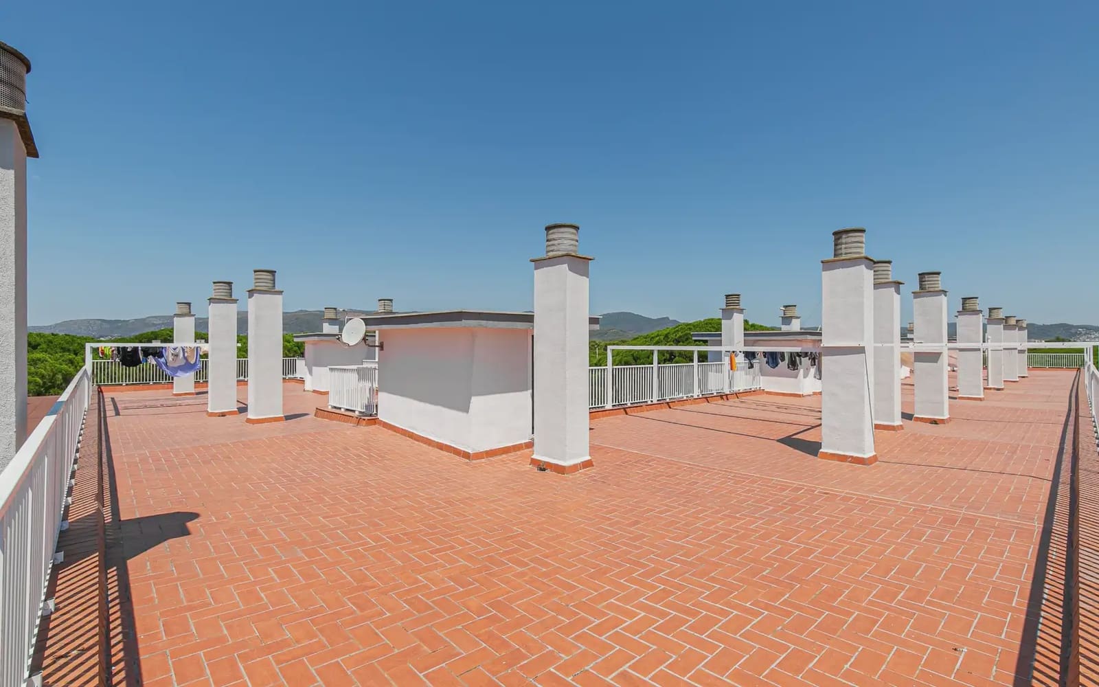 3 slaapkamer Flat te koop in Castelldefels met zwembad garage - € 545.000 (Ref: 9950766)