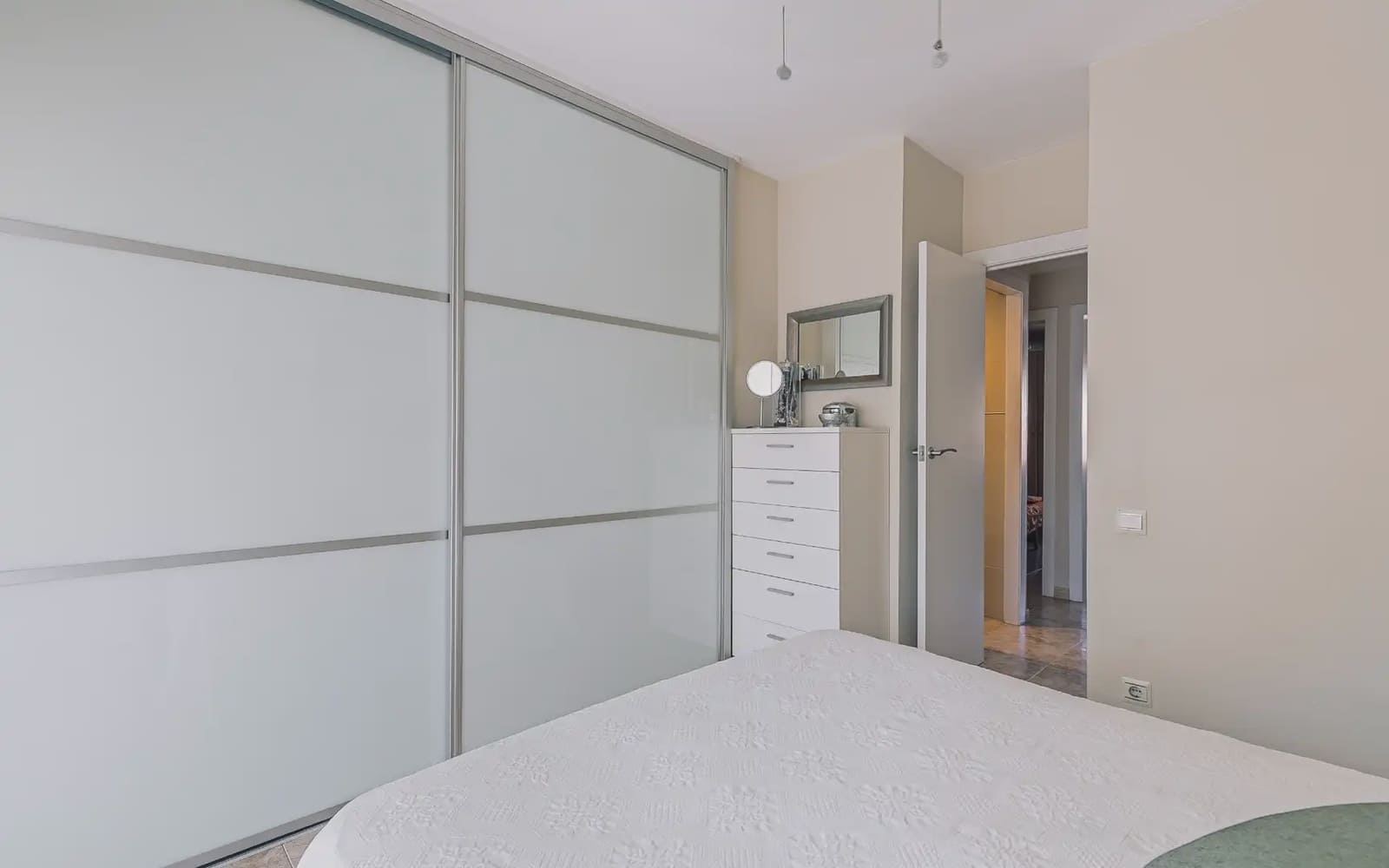 3 slaapkamer Flat te koop in Castelldefels met zwembad garage - € 545.000 (Ref: 9950766)