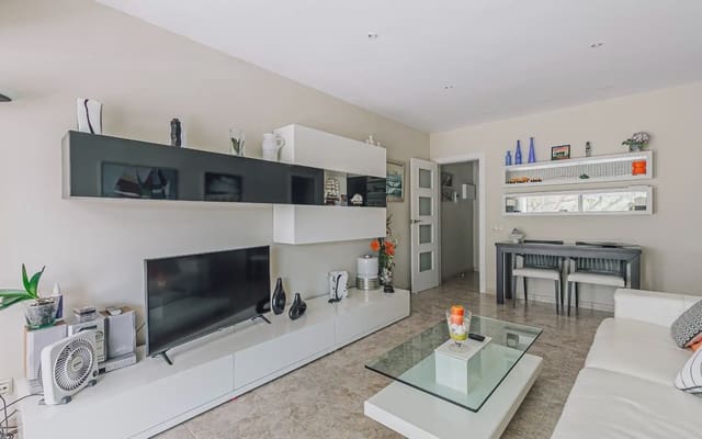 3 slaapkamer Flat te koop in Castelldefels met zwembad garage - € 545.000 (Ref: 9950766)