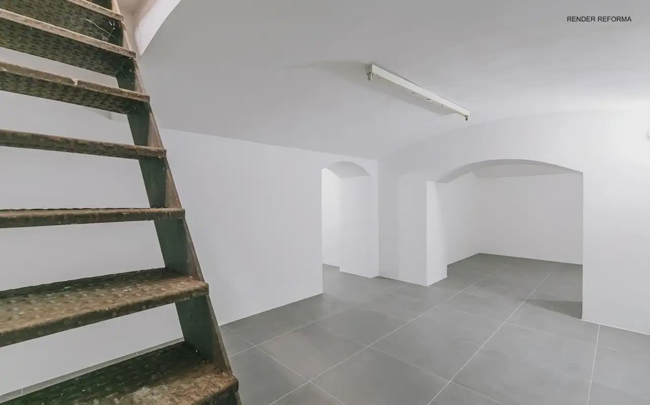 Commercial for sale in Barcelona city - € 239,000 (Ref: 9953093)