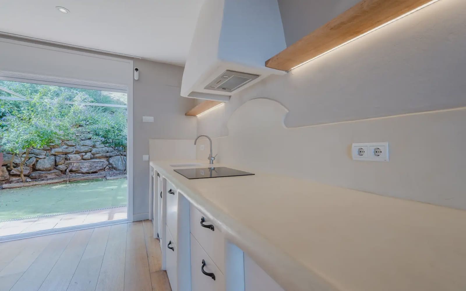 Adosado de 3 habitaciones en Begur en alquiler con garaje - 1.950 € (Ref: 9953095)