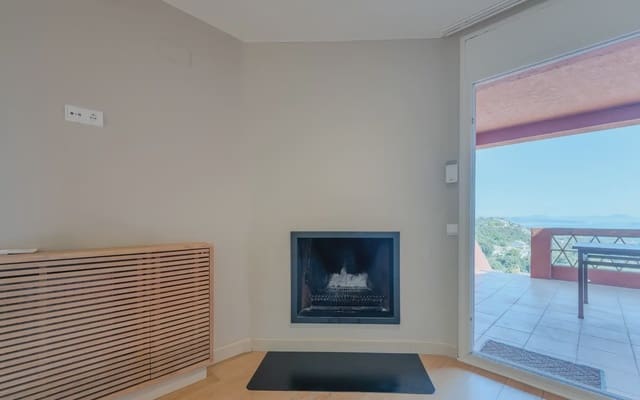 Adosado de 3 habitaciones en Begur en alquiler con garaje - 1.950 € (Ref: 9953095)