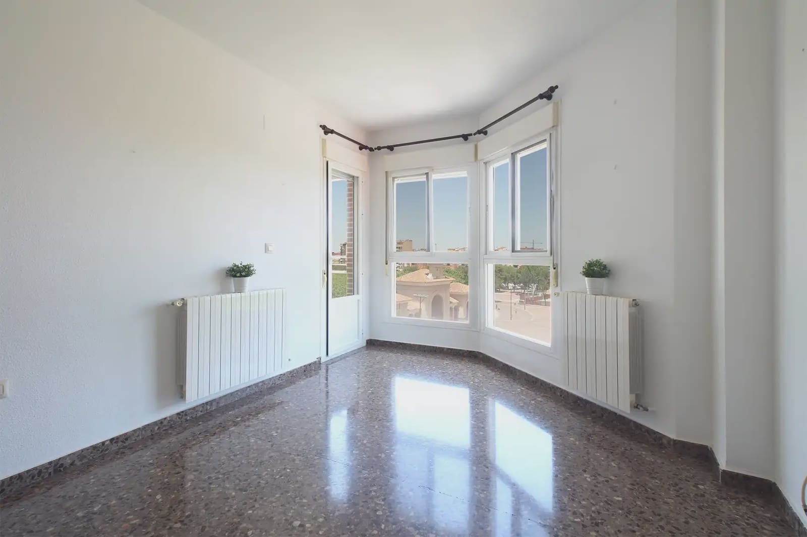 3 bedroom Flat for sale in Albacete city - € 249,900 (Ref: 9953582)