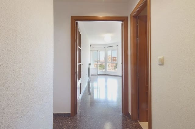 3 bedroom Flat for sale in Fátima, Albacete city - € 249,900 (Ref: 9953582)