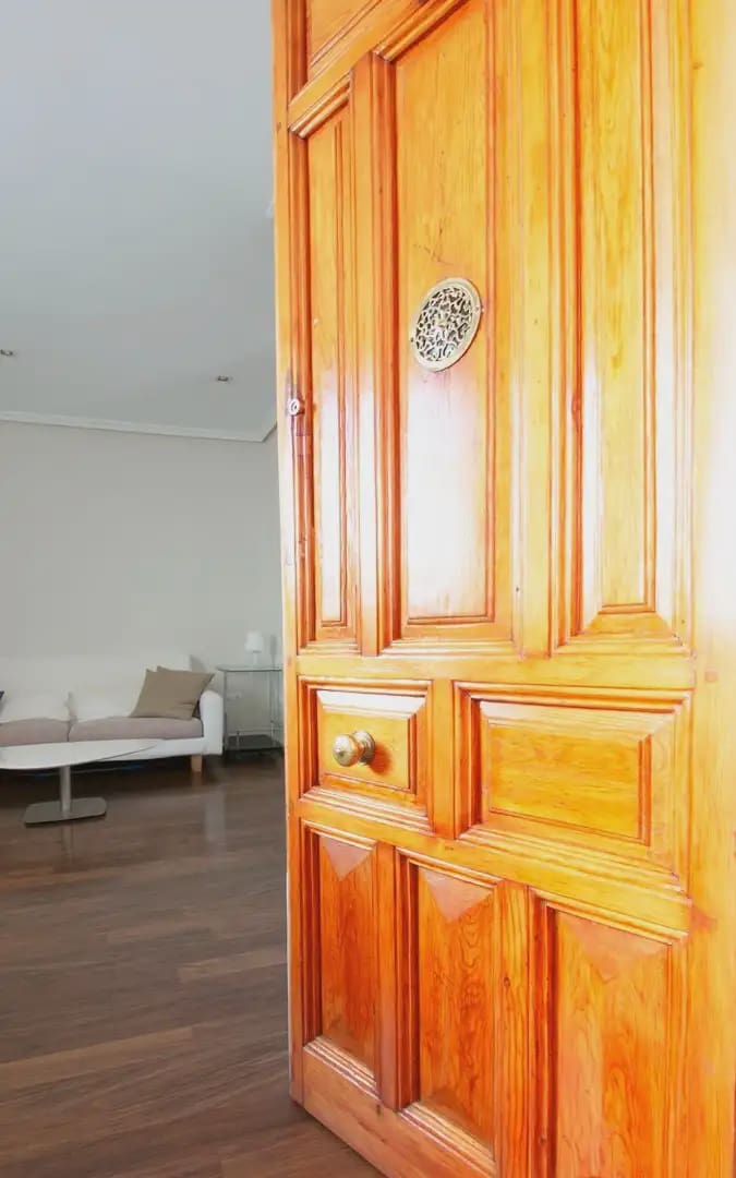 1 quarto Apartamento para arrendar em Madrid cidade - 1 200 € (Ref: 9956550)