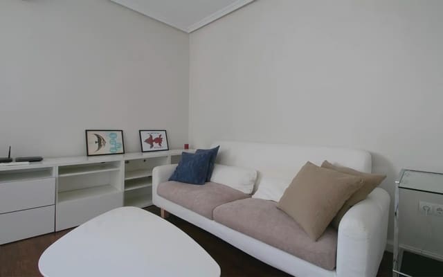 1 quarto Apartamento para arrendar em Universidad, Madrid cidade - 1 200 € (Ref: 9956550)
