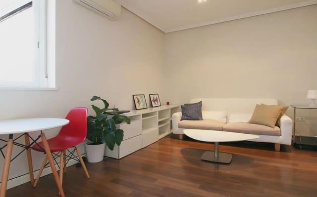 1 quarto Apartamento para arrendar em Universidad, Madrid cidade - 1 200 € (Ref: 9956550)