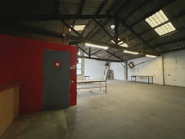Komercyjne na sprzedaż w El Poble Sec, Miasto Barcelona - 664 000 € (Ref: 9958302)