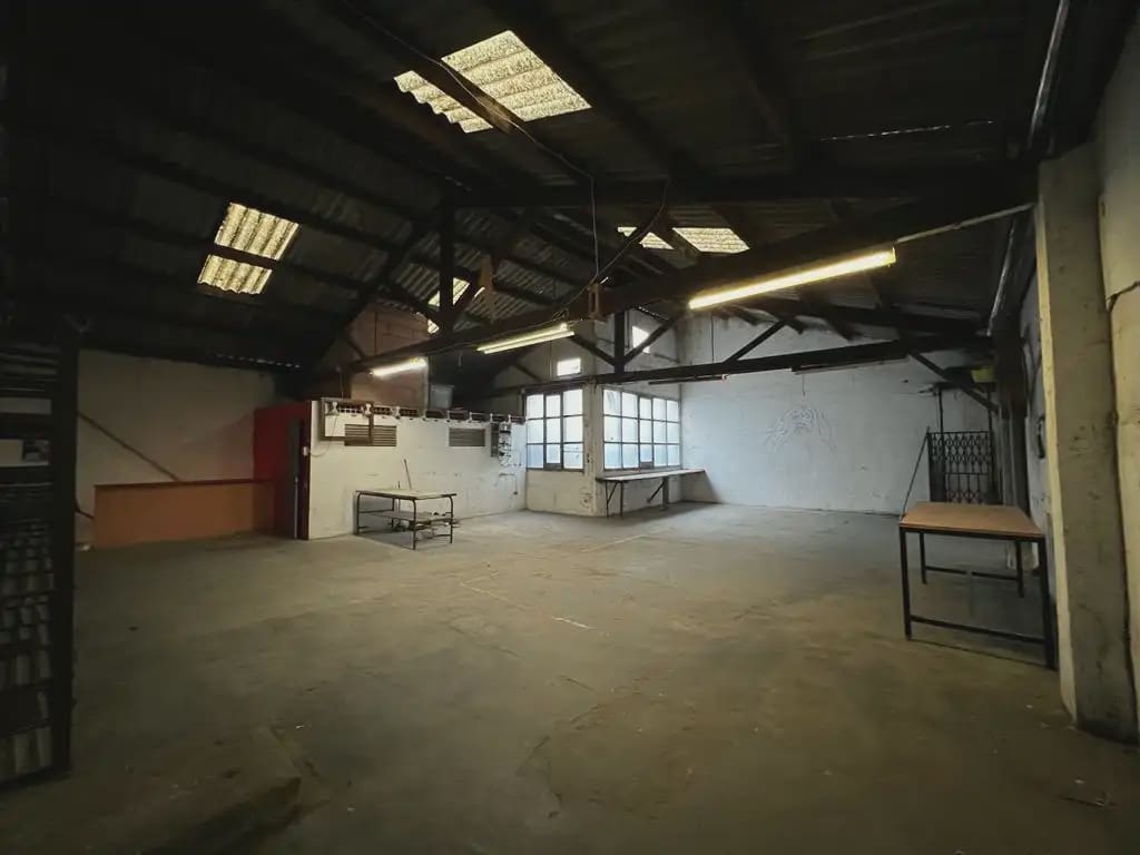 Komercyjne na sprzedaż w Miasto Barcelona - 664 000 € (Ref: 9958302)