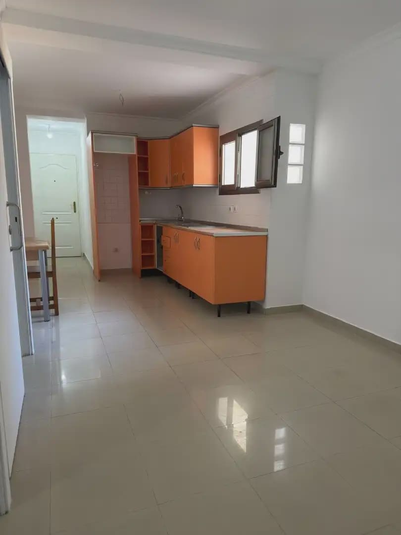 2 slaapkamer Flat te koop in Las Palmas de Gran Canaria - € 165.000 (Ref: 9958930)