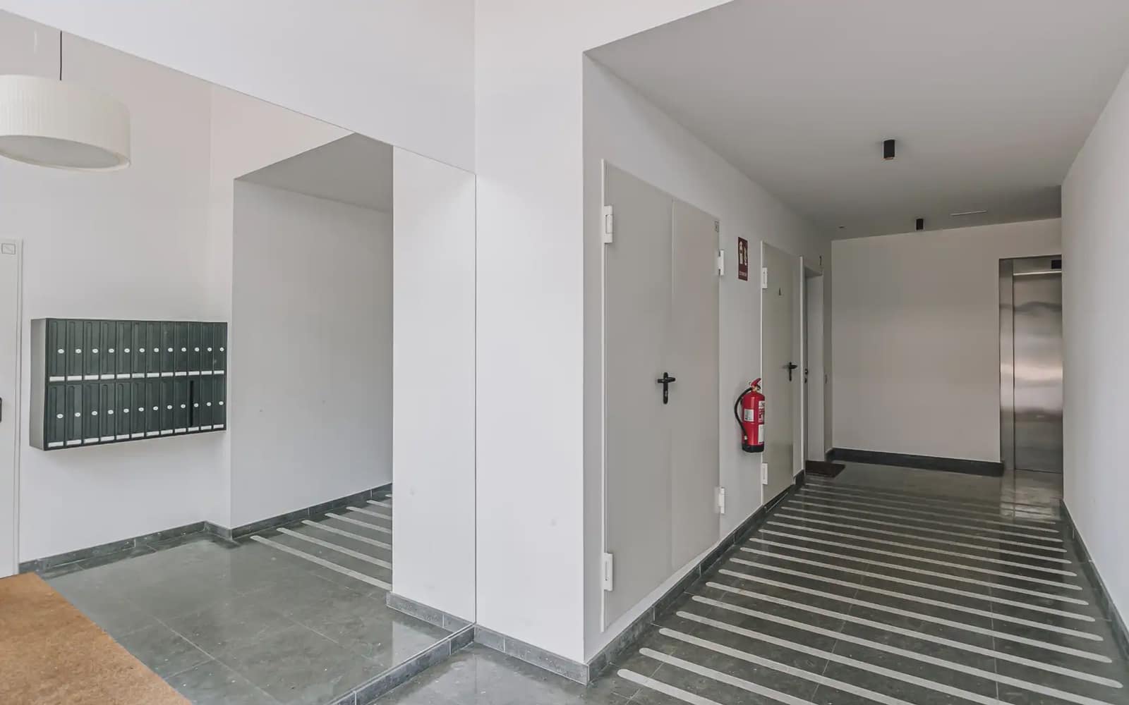 2 chambre Appartement à vendre à L'Hospitalet de Llobregat avec piscine garage - 539 000 € (Ref: 9958931)